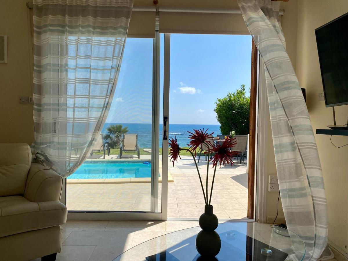Amazing Front Line Villa In Coral Bay 페이야 외부 사진