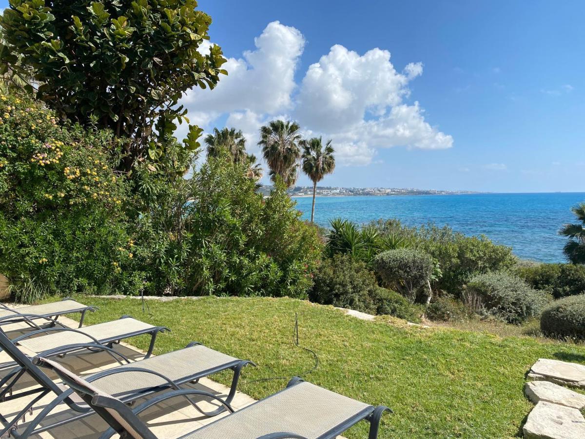 Amazing Front Line Villa In Coral Bay 페이야 외부 사진