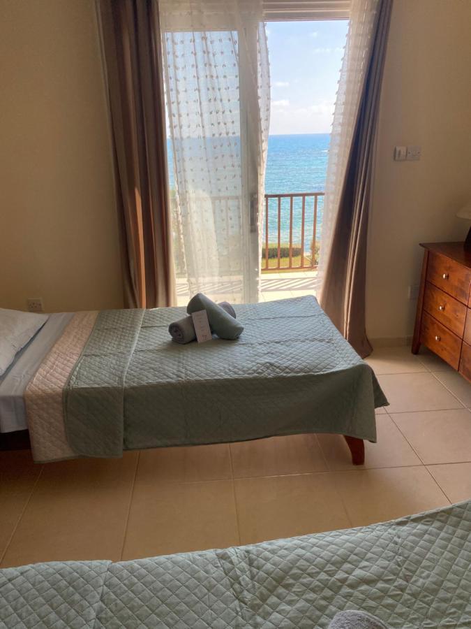Amazing Front Line Villa In Coral Bay 페이야 외부 사진