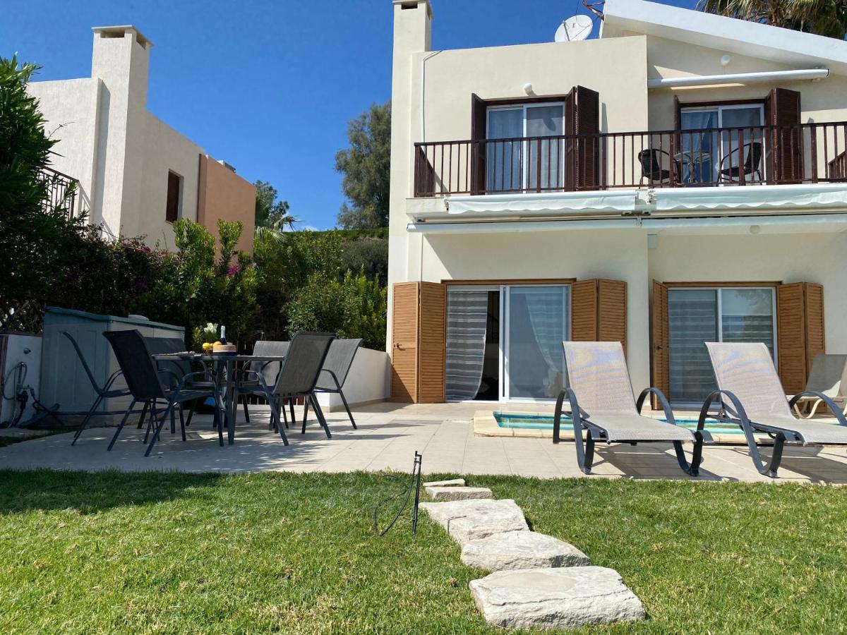 Amazing Front Line Villa In Coral Bay 페이야 외부 사진
