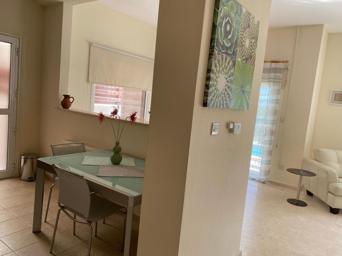 Amazing Front Line Villa In Coral Bay 페이야 외부 사진